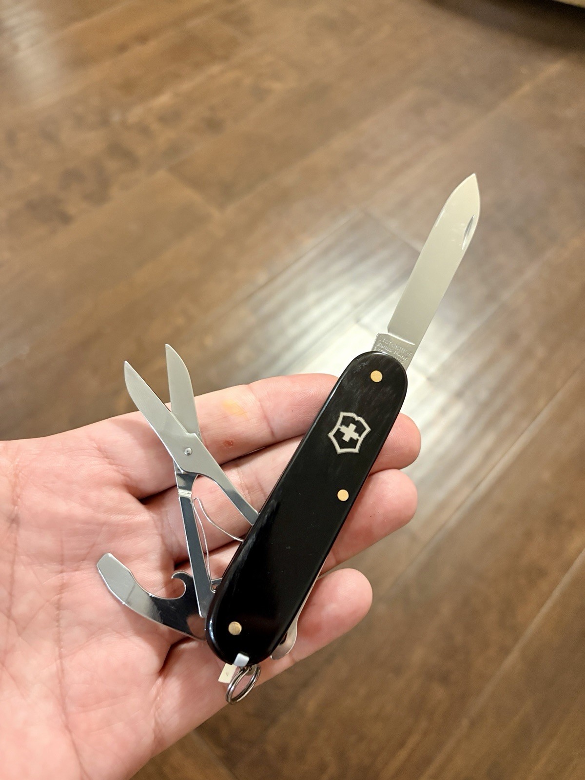 Custom Victorinox Golfer 91mm In Buffalo Horn w/ Exposed Rivets