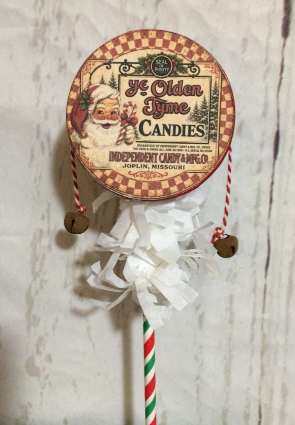 Vintage Style Retro Christmas NOISEMAKER RATTLE - Ye Olden Tyme Candies & Santa