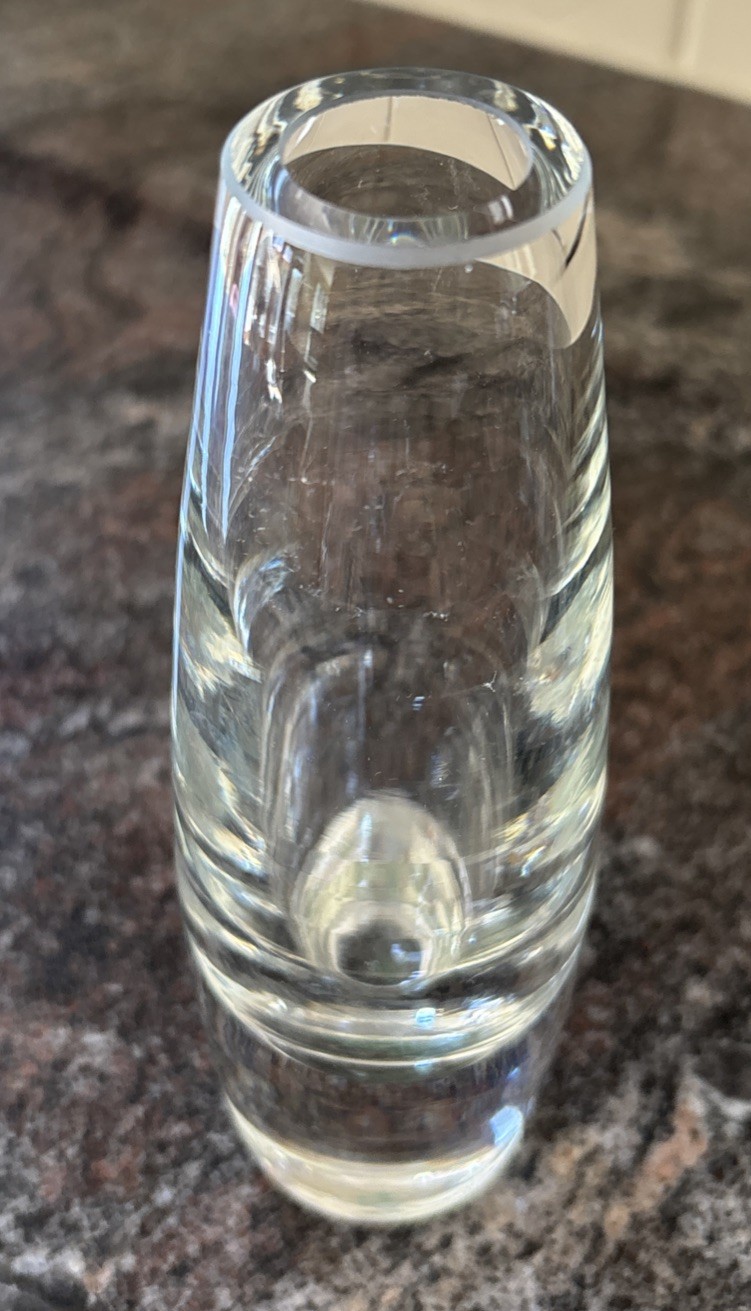 Vintage WILLIAMS SONOMA Grande Cuisine Crystal Bud VASE Heavy Poland Glass 6.7” Vintage WILLIAMS SONOMA Grande Cuisine Crystal Bud VASE Heavy Poland Glass 6.7”