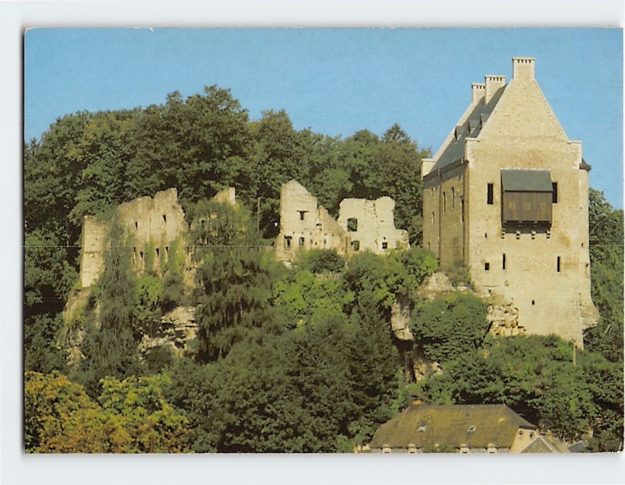 Postcard Le Château féodal Larochette Luxembourg