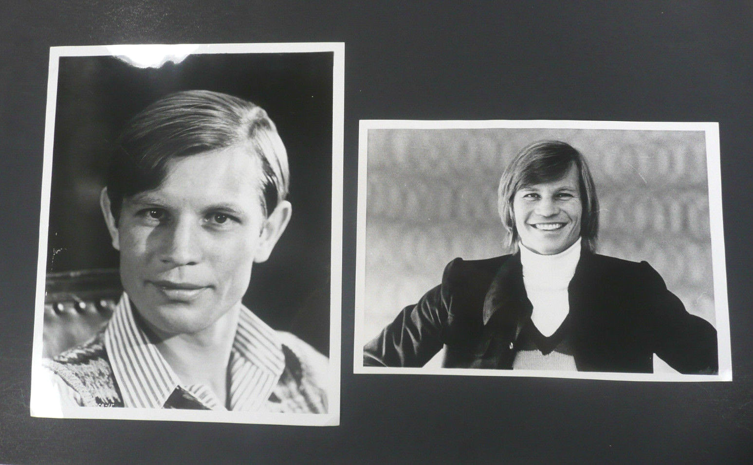 1970s Press Photo Michael York Cabaret and Promo Public Relations Lot of 2 1970s Press Photo Michael York Cabaret and Promo Public Relations Lot of 2