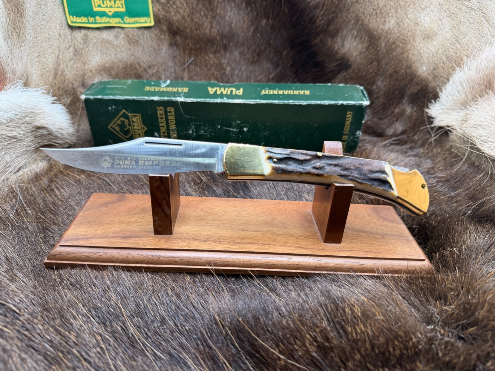 1994 Puma 915 Emperor Aristocrat Knife Stag Handles Green/Yellow Box Mint & Tag