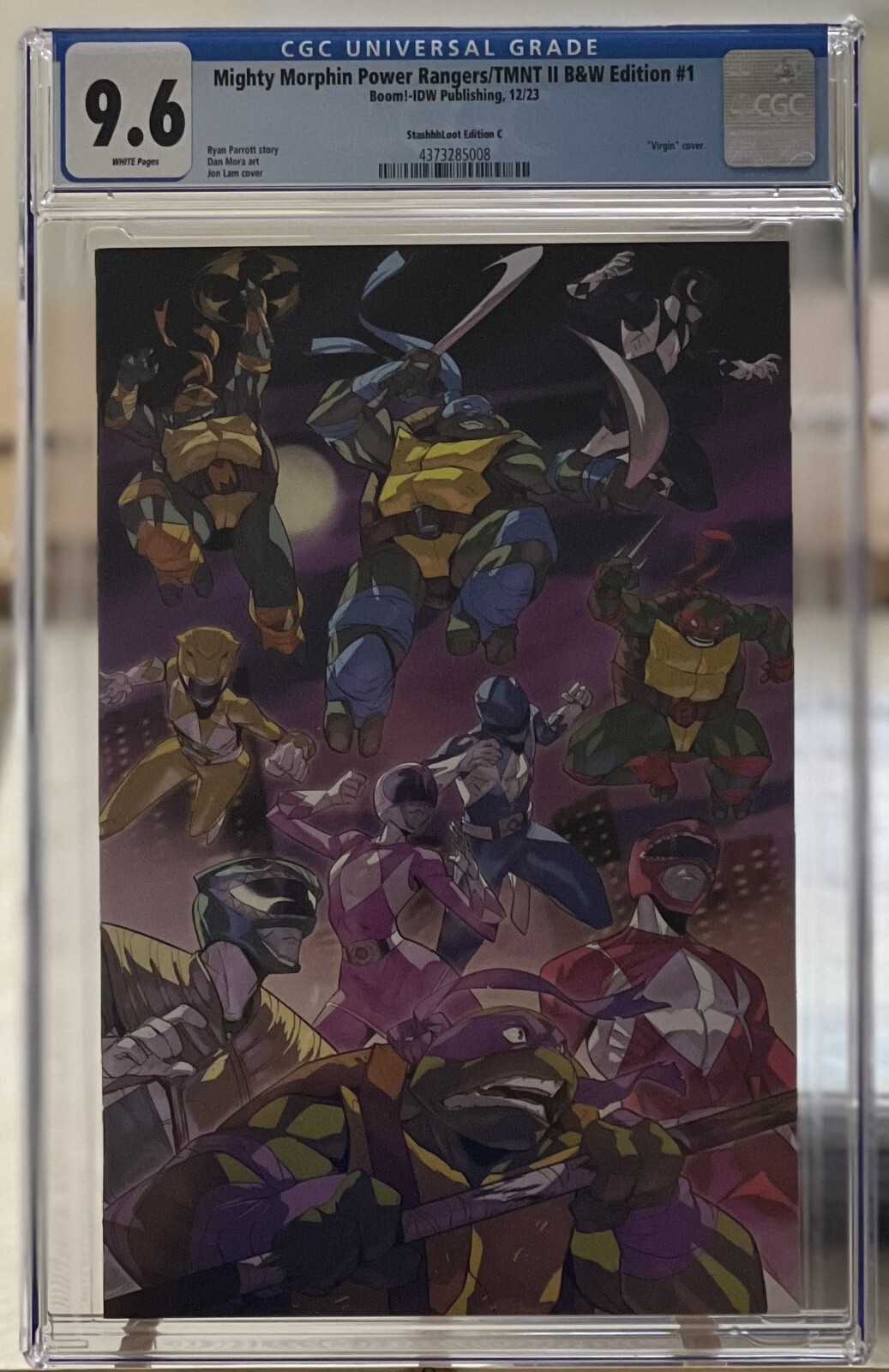 Mighty Morphin Power Rangers/TMNT II #1 CGC 9.6 B&W Edition Boom 2017