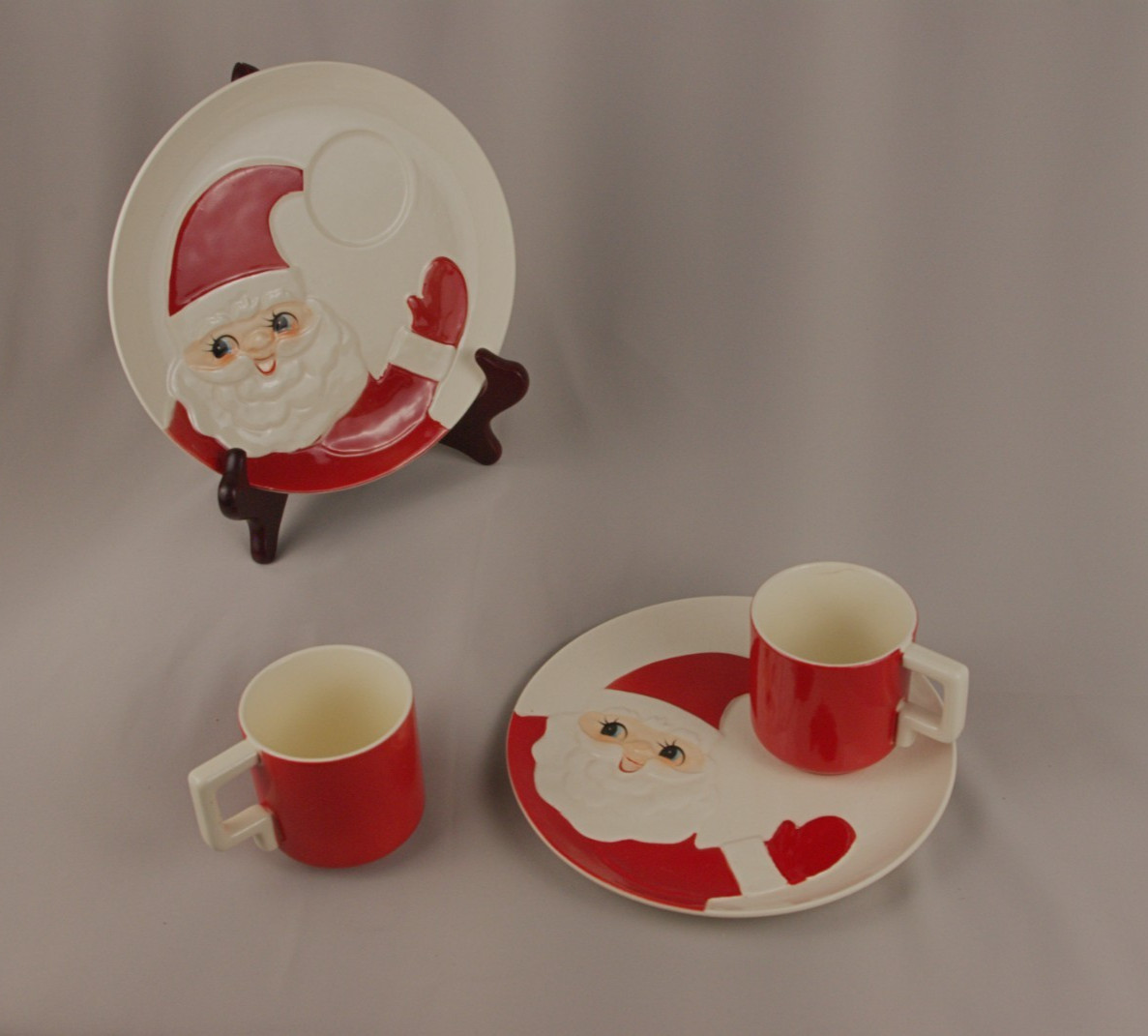 Vintage 1962 Holt Howard Santa Milk & Cookies Set 2 Plates 2 Mugs MCM Japan Vintage 1962 Holt Howard Santa Milk & Cookies Set 2 Plates 2 Mugs MCM Japan