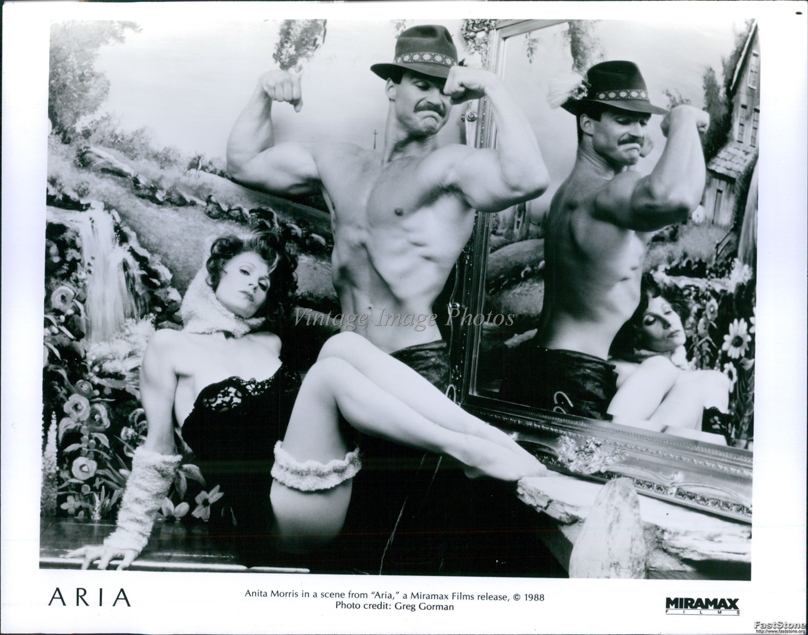 1988 Anita Morris Aria Miramax Film Man Flexing Muscles Photo 8x10