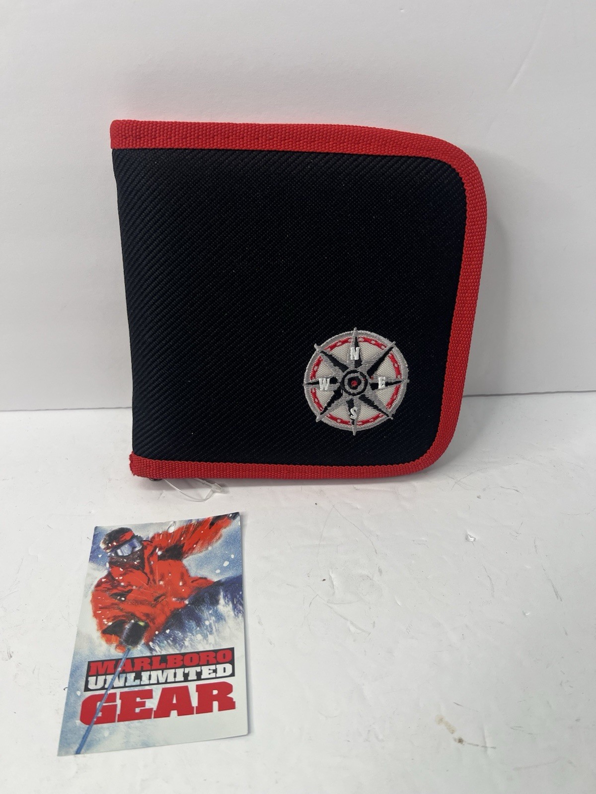 Marlboro Unlimited Gear CD Holder / Video Game Blu Ray Binder Travel Case VTG