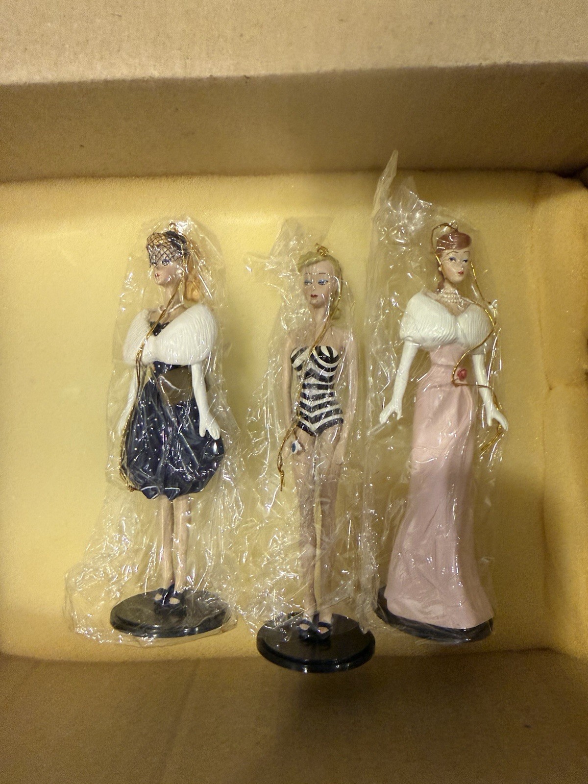 1995 Ashton Drake Barbie Classic Ornaments Set of 3 w/ COA Box #93621 NEW 1995 Ashton Drake Barbie Classic Ornaments Set of 3 w/ COA Box #93621 NEW