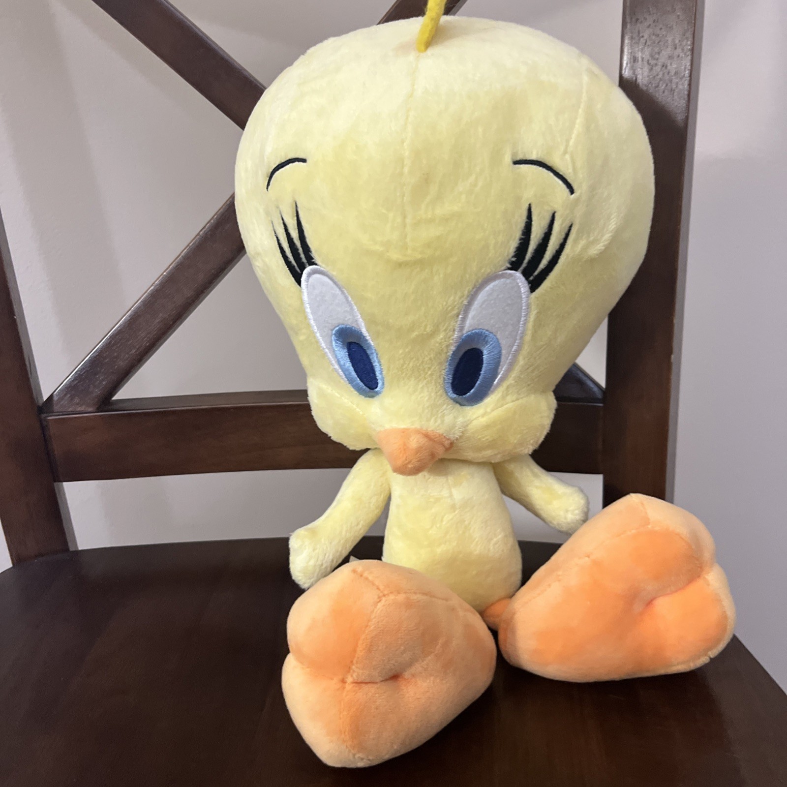 Looney Tunes Tweety Bird plush 13 Inches Tall Warner Bros. Toy Factory 2016