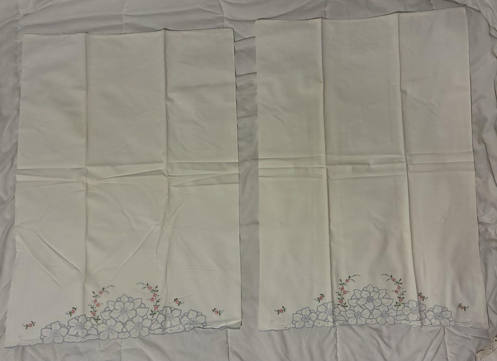 Vtg Handmade Cutwork Floral Embroidered Pillowcases 2 King Off White Cottagecore