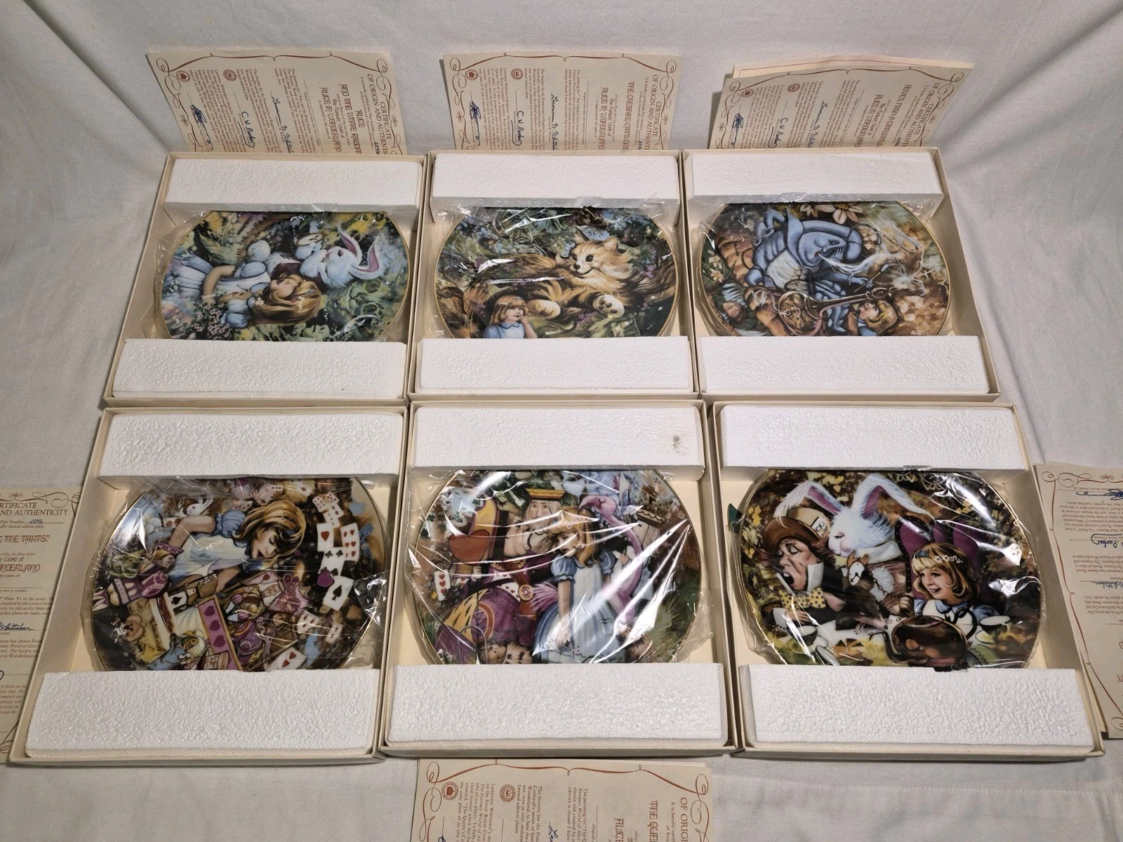 Alice in Wonderland Collector Plate Set Of 6 by Lawrence Whittaker (Complete)