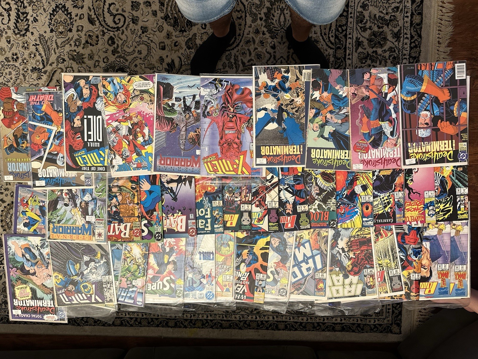 Over 200 assorted comic books. Over 100 Marvel titles.