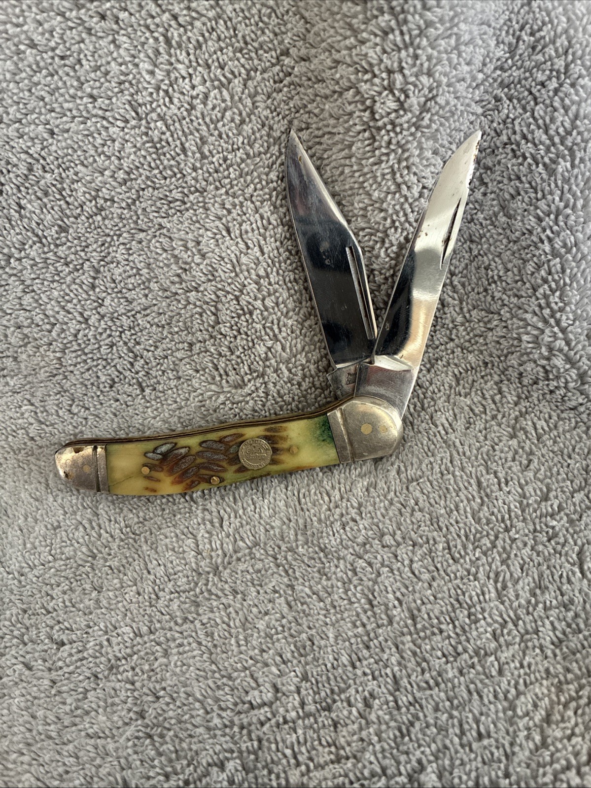Vintage Frost Cutlery Multi-blade Pocket Knife Stainless Steel jigged bone handl