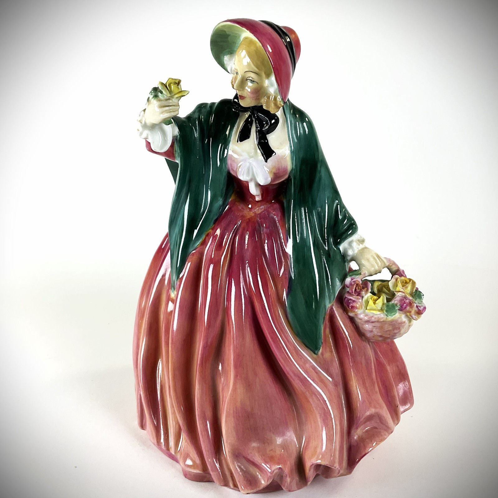 VTG Royal Doulton Figurine “Lady Charmian” HN 1949 Leslie Harradine 1940-49 READ