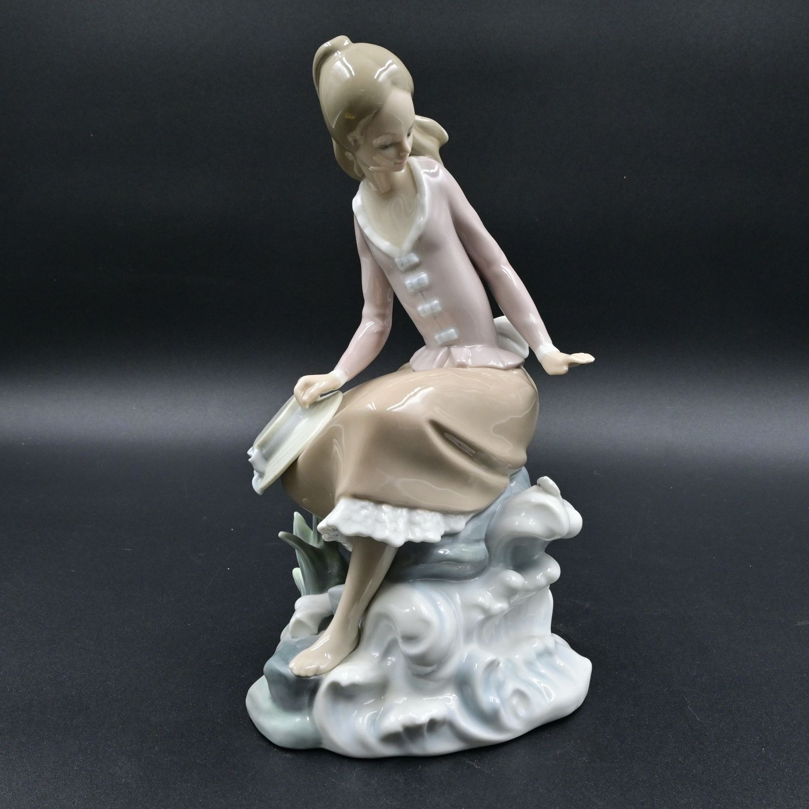 Lladro At The Sea Side Figurine 4918 Girl Seated on Waves Fish Hat Retired