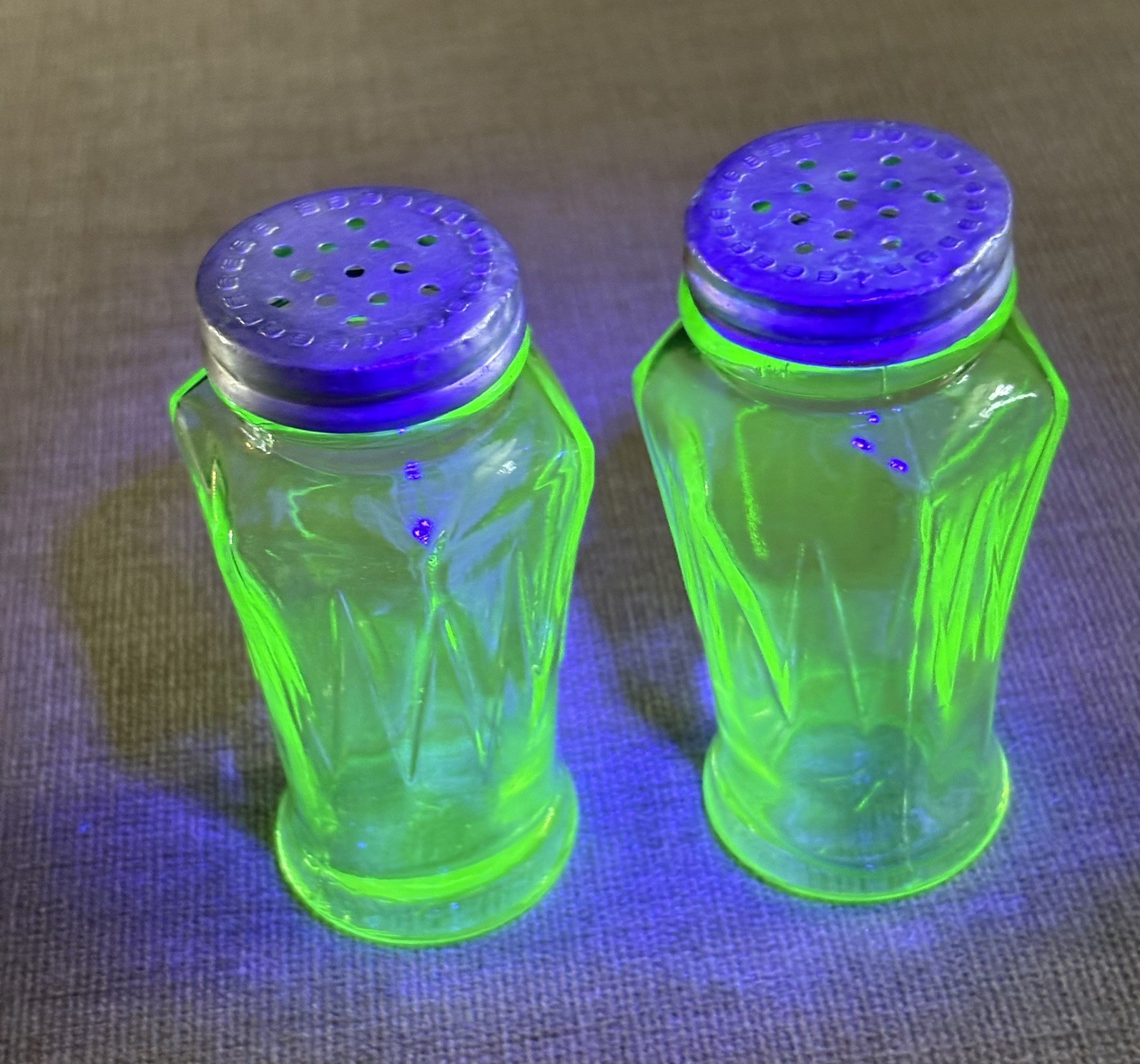 Vintage Art Deco Hazel Atlas Uranium Glass Salt & Pepper Shakers