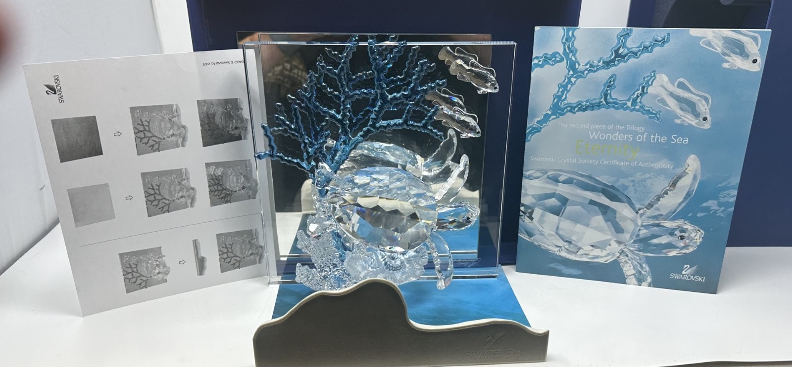 Swarovski Wonders Of The Sea Crystal Sculpture - \ Swarovski Wonders Of The Sea Crystal Sculpture - \