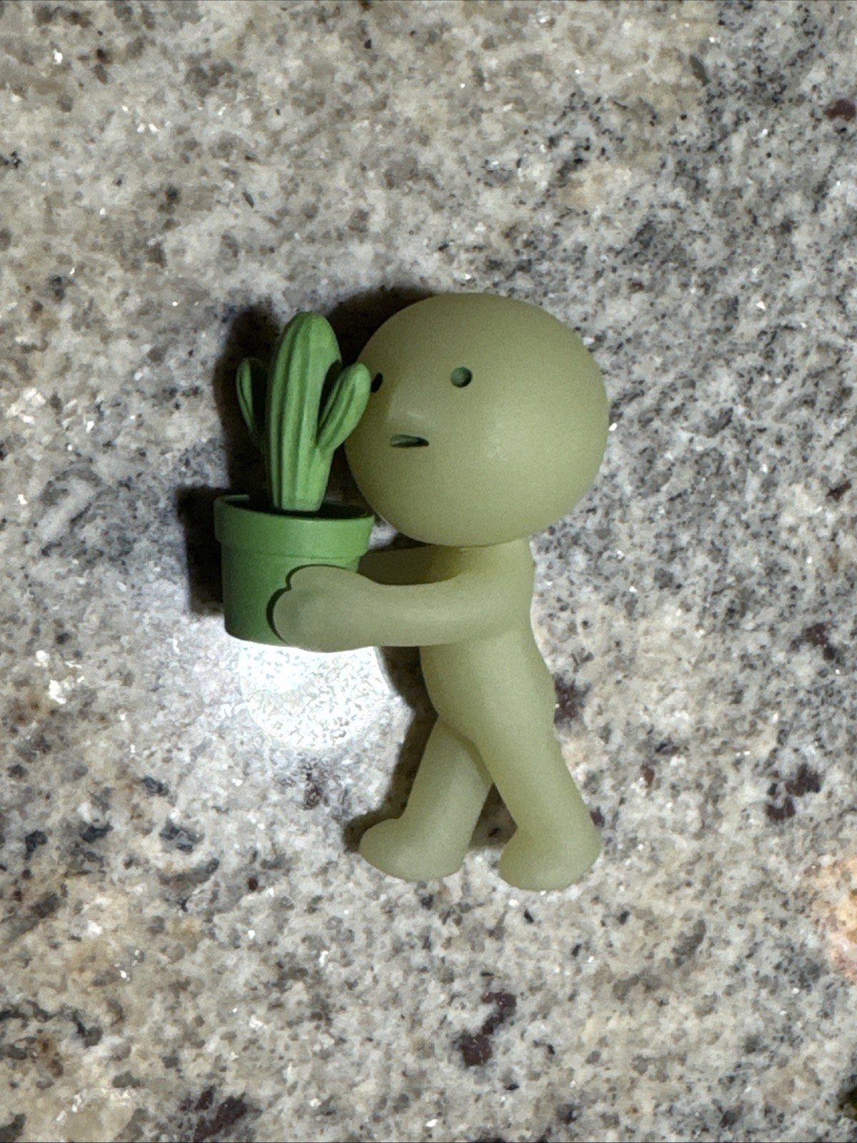 SMISKI Moving Series Cactus Sabotenski GLOW IN THE DARK Figure