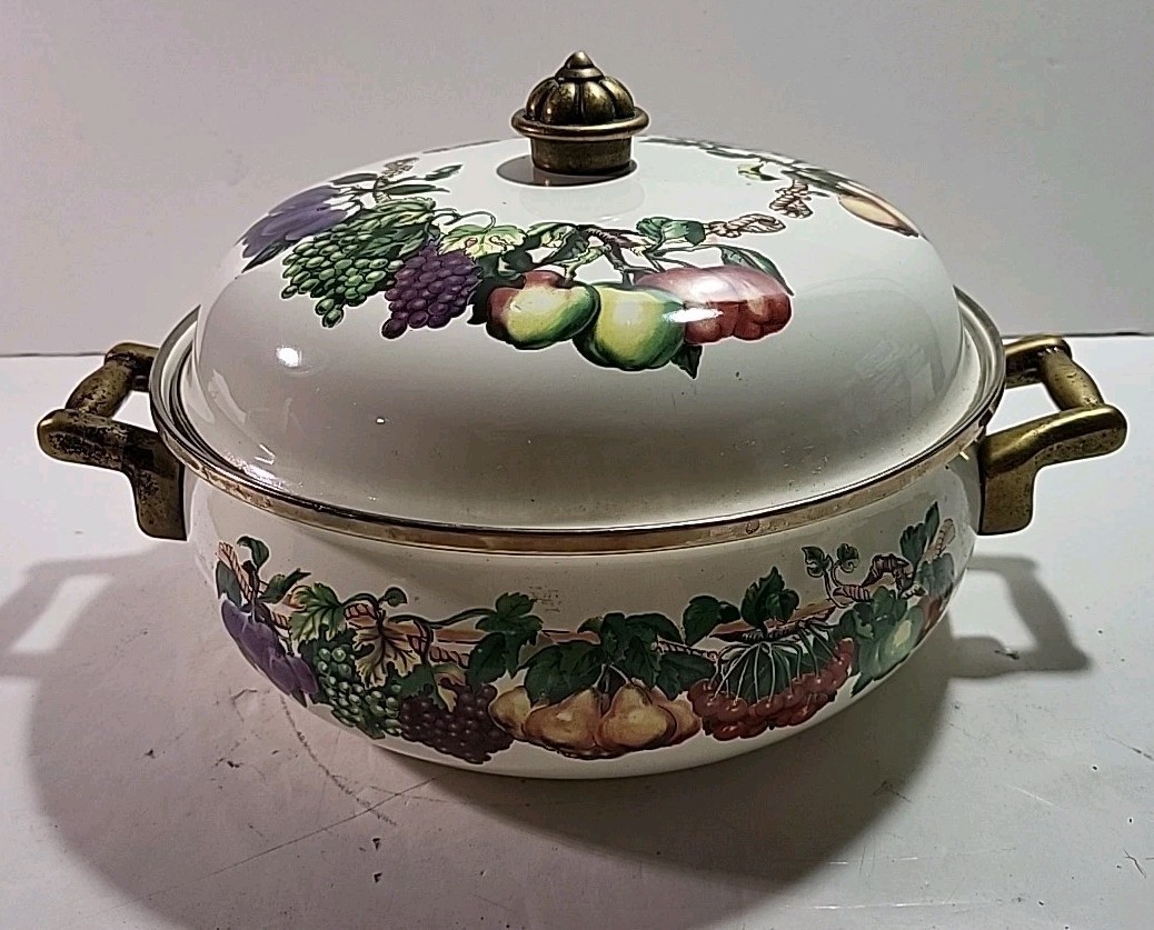 Vintage Orchard Royale Dutch Oven Enamel Pot with Lid Brass Handles | Fruit Vintage Orchard Royale Dutch Oven Enamel Pot with Lid Brass Handles | Fruit