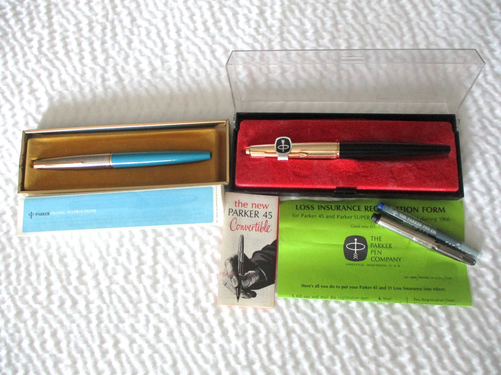 VINTAGE PARKER 45 FOUNTAIN PENS SET(2) w/BOX 12KTGF BLACK/GOLD-NOS + BRIGHT BLUE VINTAGE PARKER 45 FOUNTAIN PENS SET(2) w/BOX 12KTGF BLACK/GOLD-NOS + BRIGHT BLUE