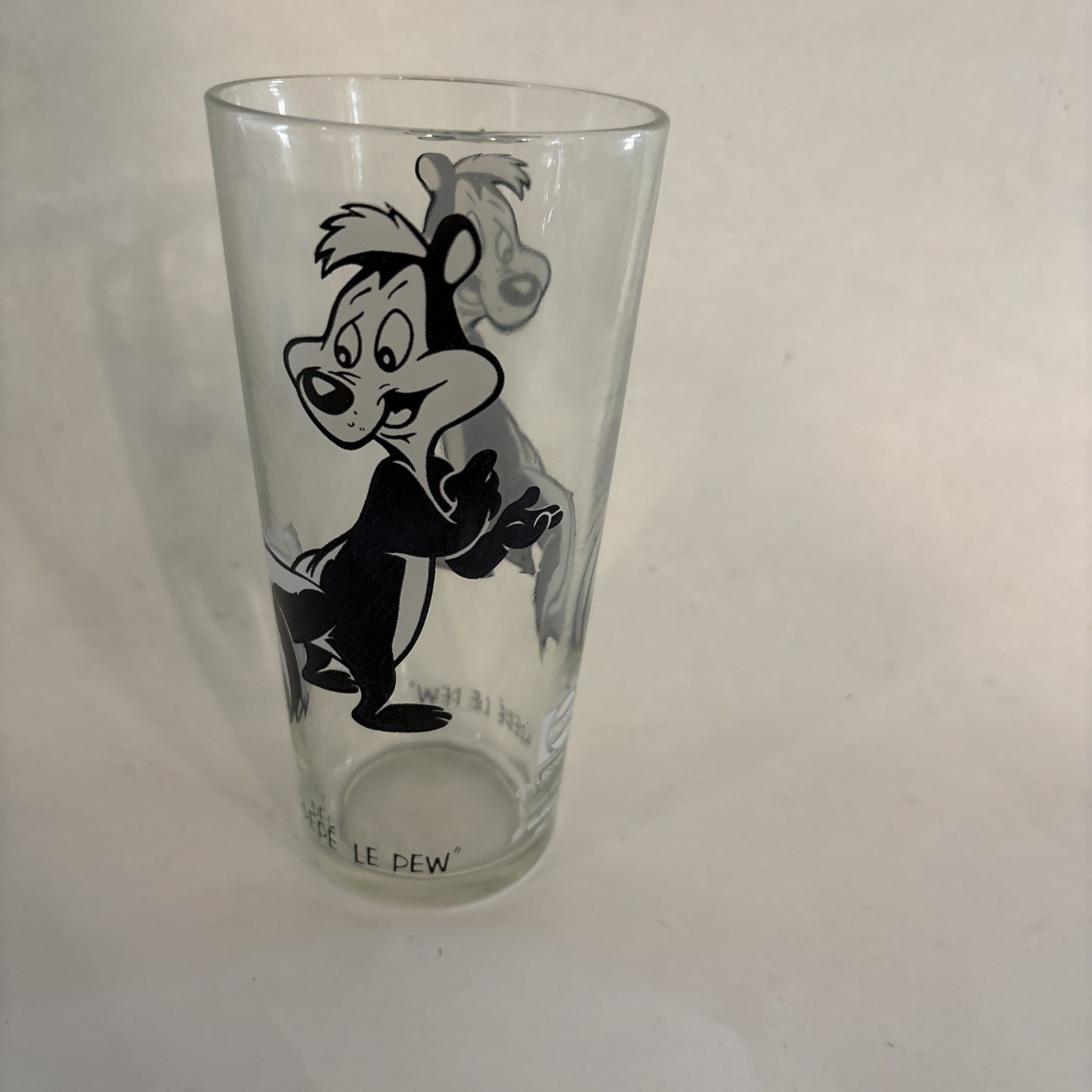 Vintage 1973 Pepe Le Pew Pepsi Glass Collector Series Warner Bros Looney Tunes