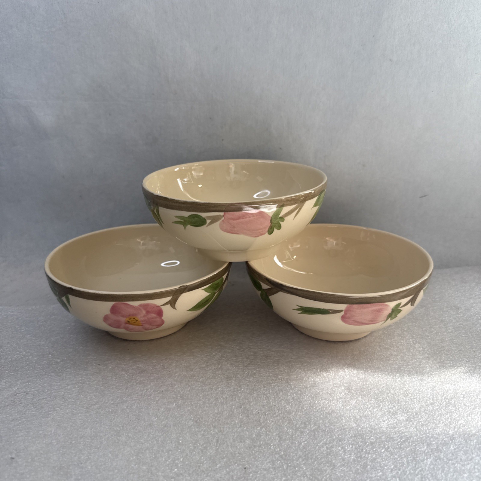 Set f 3 Franciscan Desert Rose Oatmeal Footed Bowl Round Pink and Green