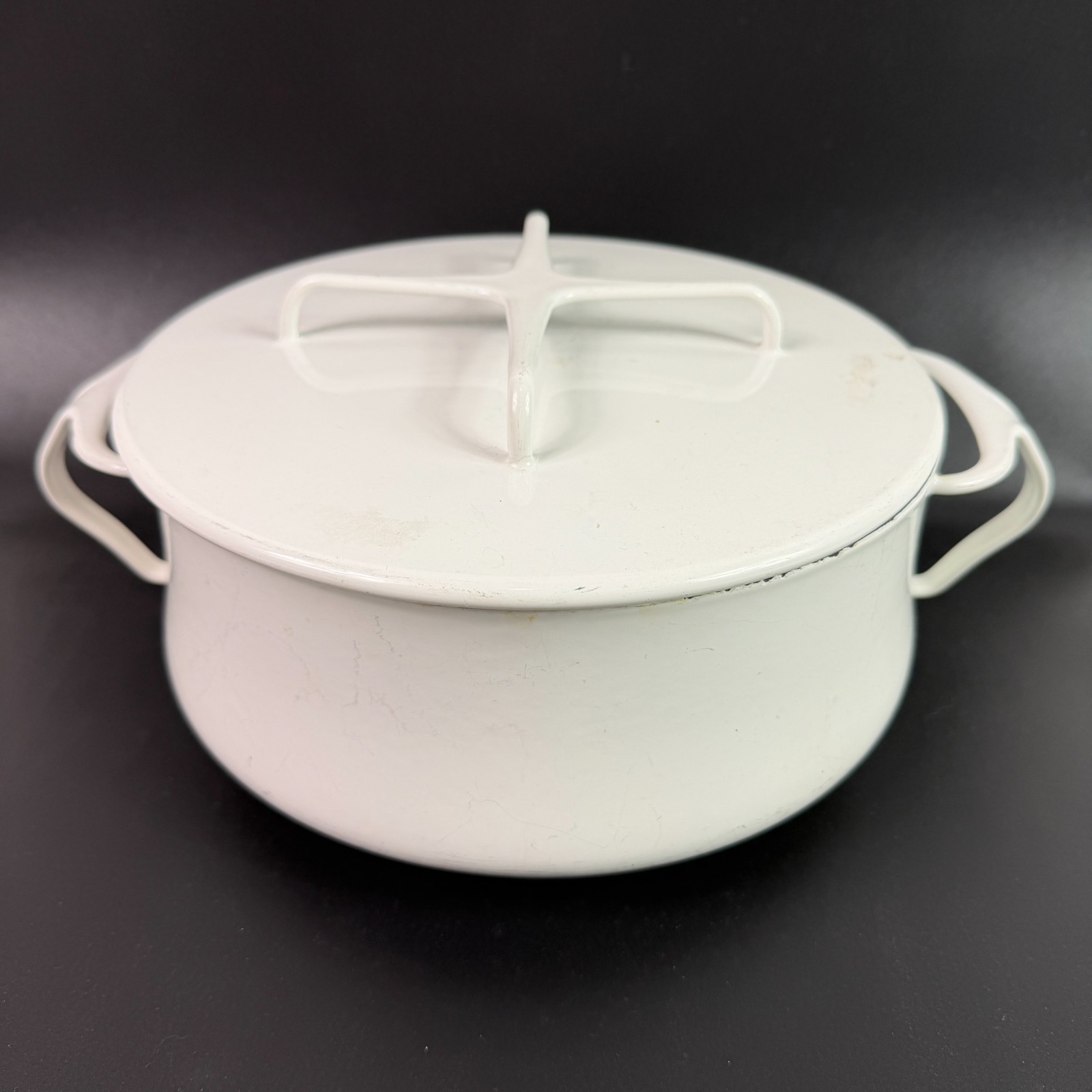 Vintage Dansk Dutch Oven 2 Qt Kobenstyle Stockpot Cast Iron White Enamel w / Lid
