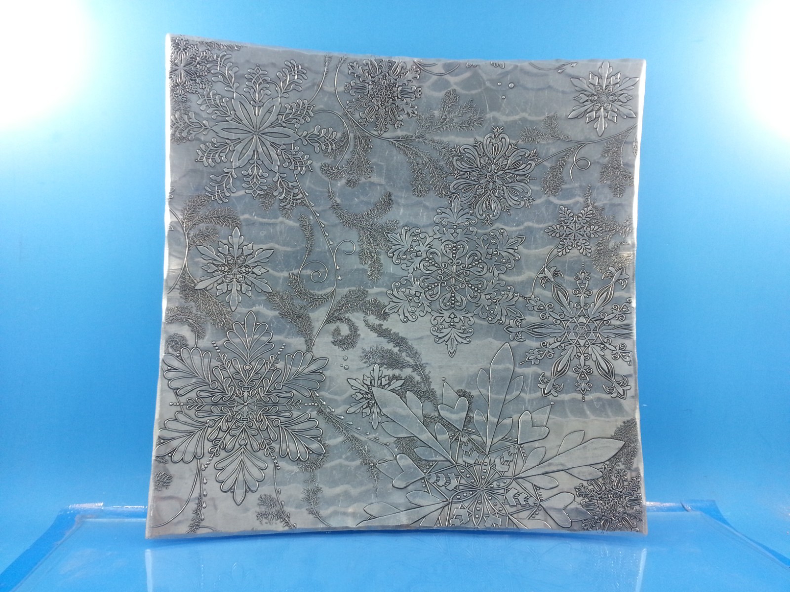 2014 Wendell August Hand Hammered Aluminum Snowflake Plaque Trinket Tray USA 2014 Wendell August Hand Hammered Aluminum Snowflake Plaque Trinket Tray USA
