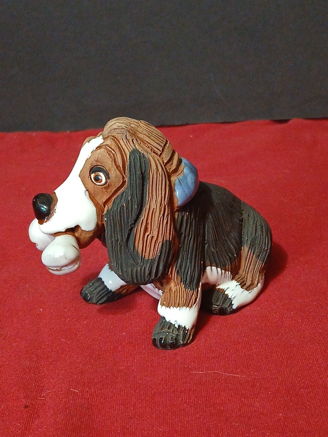 Casals of Peru -Handcrafted Rinconada  Beagle - Clay Folk Art - w/  Glazed Bone