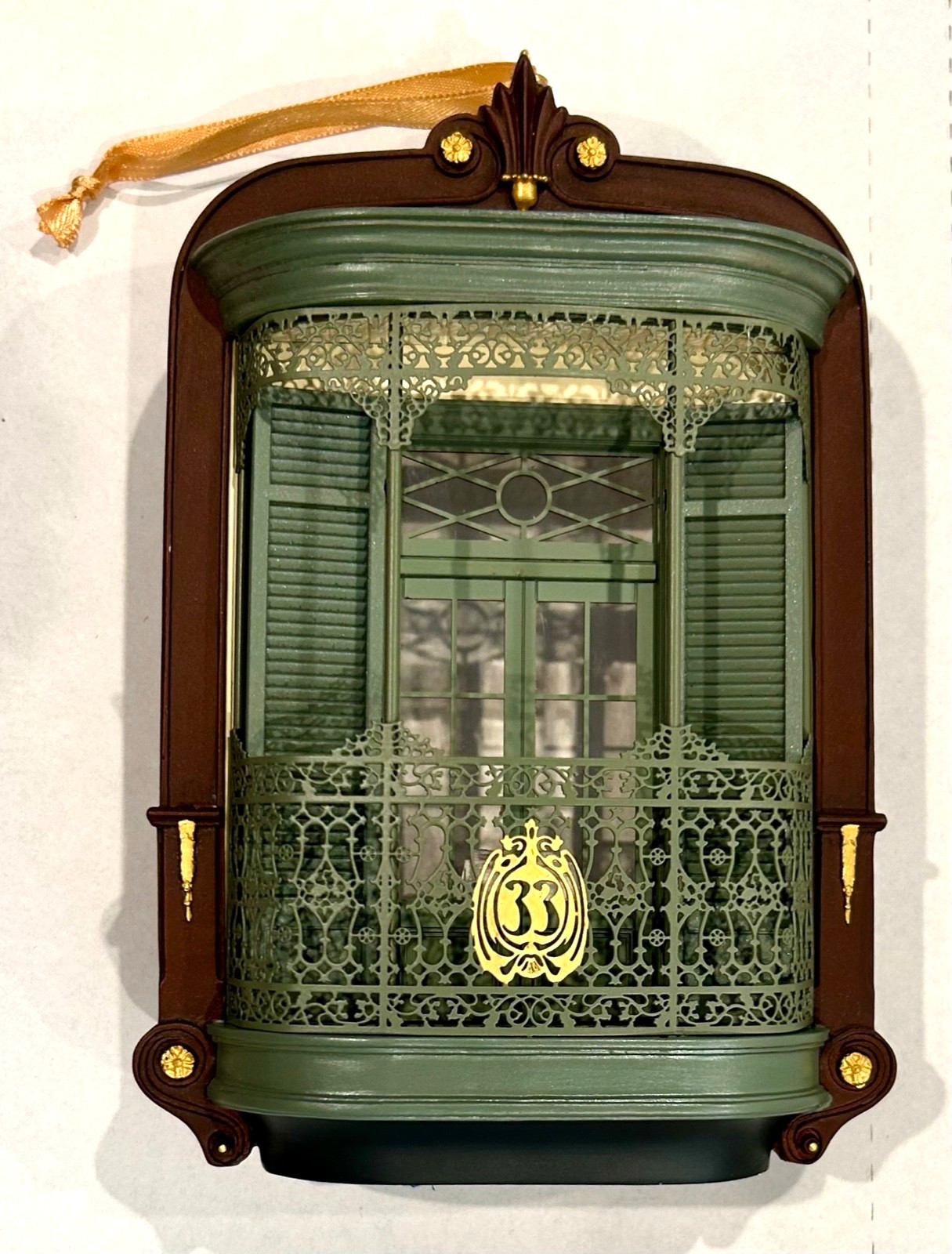 Disneyland Club 33 Le Grand Salon Table & Balcony Christmas Ornament. RARE MINT Disneyland Club 33 Le Grand Salon Table & Balcony Christmas Ornament. RARE MINT