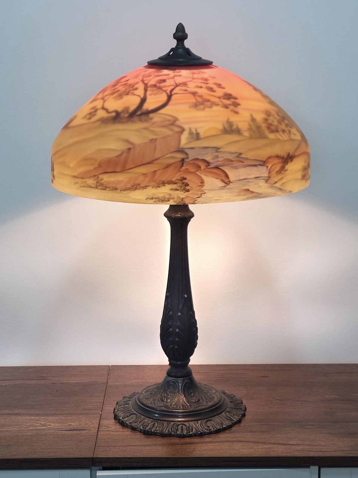 Handel Co. Style Reverse Painted Glass Shade Table Lamp 25\ Handel Co. Style Reverse Painted Glass Shade Table Lamp 25\
