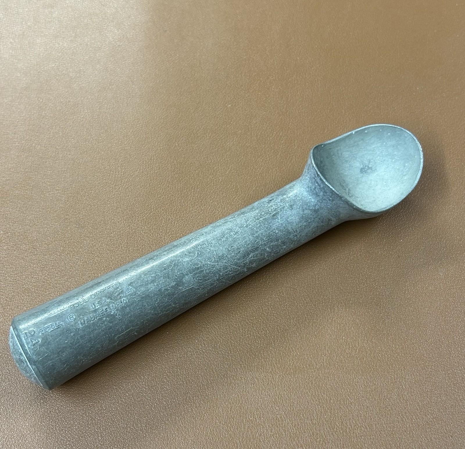 Vintage ZEROLL 24 Roll Dippers Ice Cream Scoop Handle Maumee Ohio Vintage ZEROLL 24 Roll Dippers Ice Cream Scoop Handle Maumee Ohio