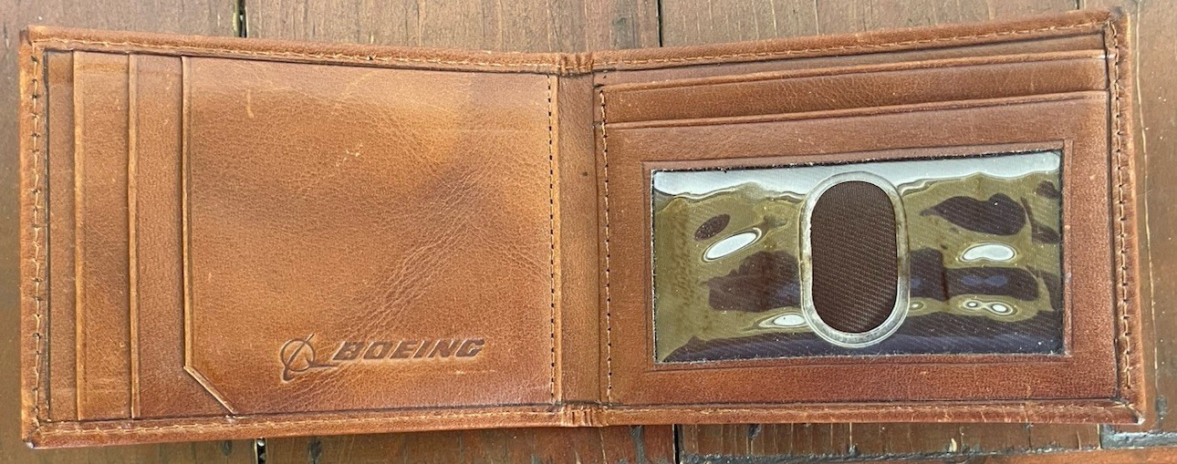 Boeing Aircraft Leather Wallet With Clip Logo Vintage Collectible Boeing Aircraft Leather Wallet With Clip Logo Vintage Collectible