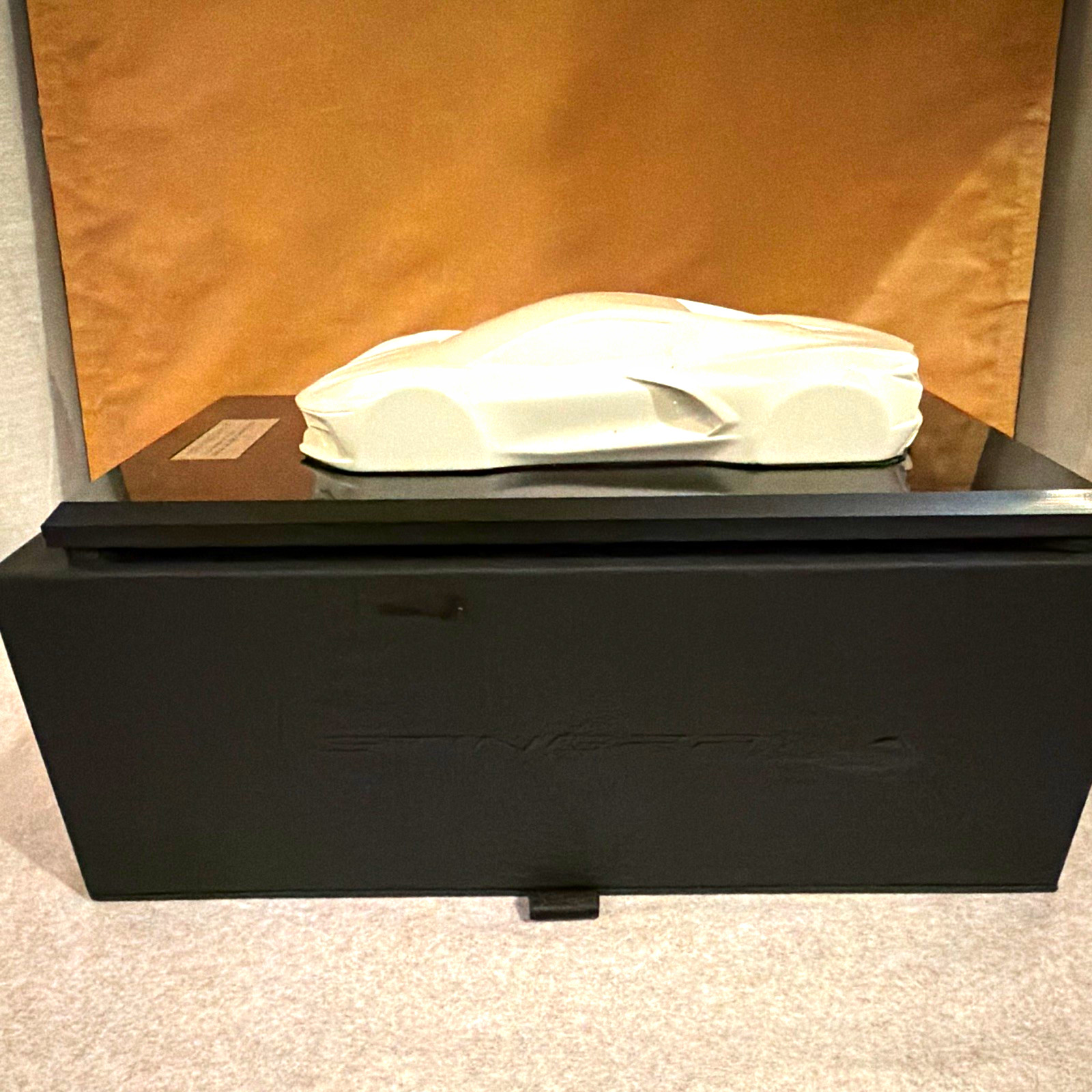 2022 Corvette C8 Stingray Speed Shape Model Desk Plaque Owner Gift Arctic White