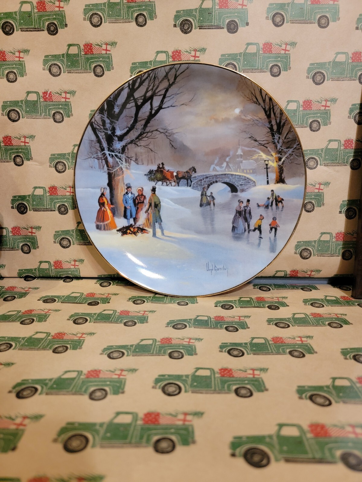 W. S. George Fine China ~ “HOLIDAY SKATERS” Collector’s Plate ~ 1987 First Issue