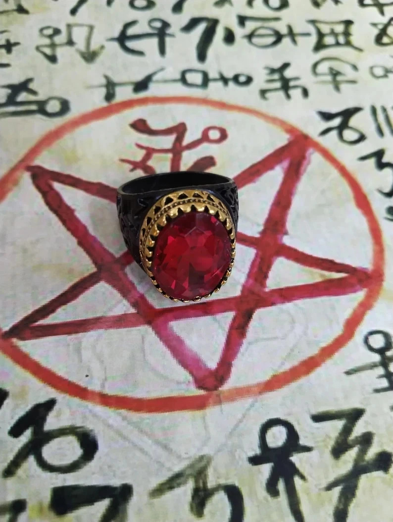 Most Power Queen Succubus Ring Very Rare