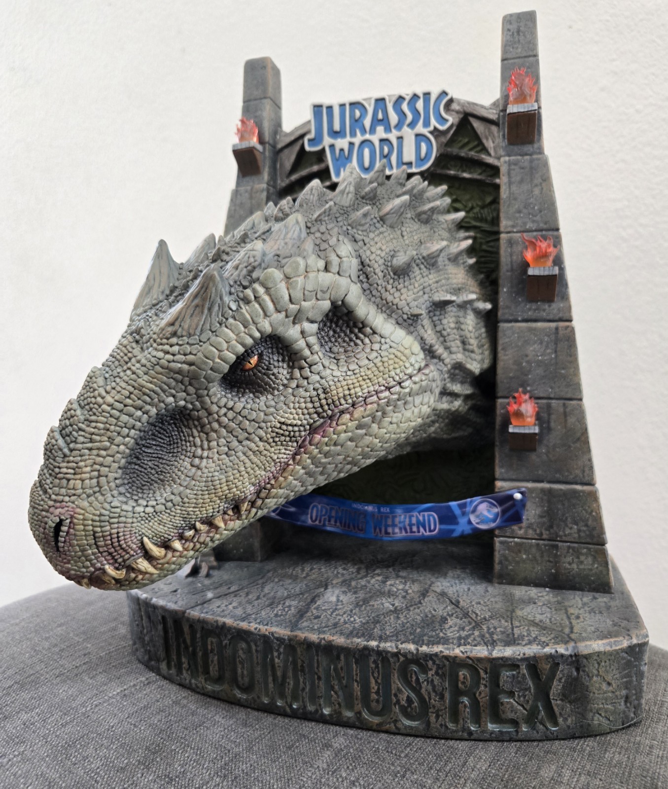 Jurassic World Park Indominus Rex Premium Bust Collectible Statue LE350 New Rare