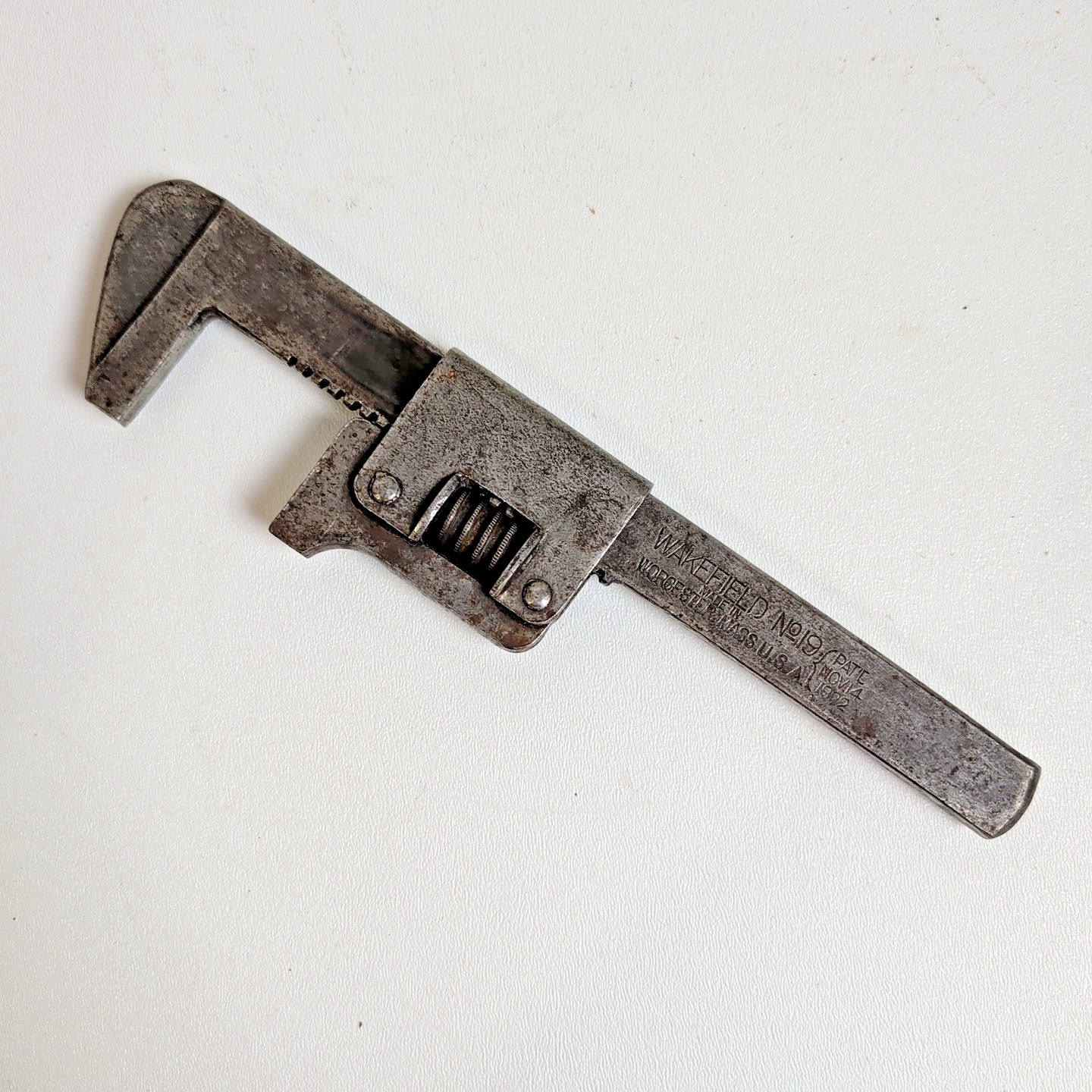 Antique Wakefield Manufacturing No 19 Wrench 9