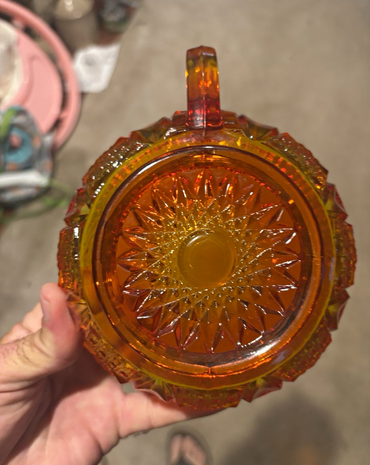 vintage L.E. Smith Amberina glass handled nappy bowl.
