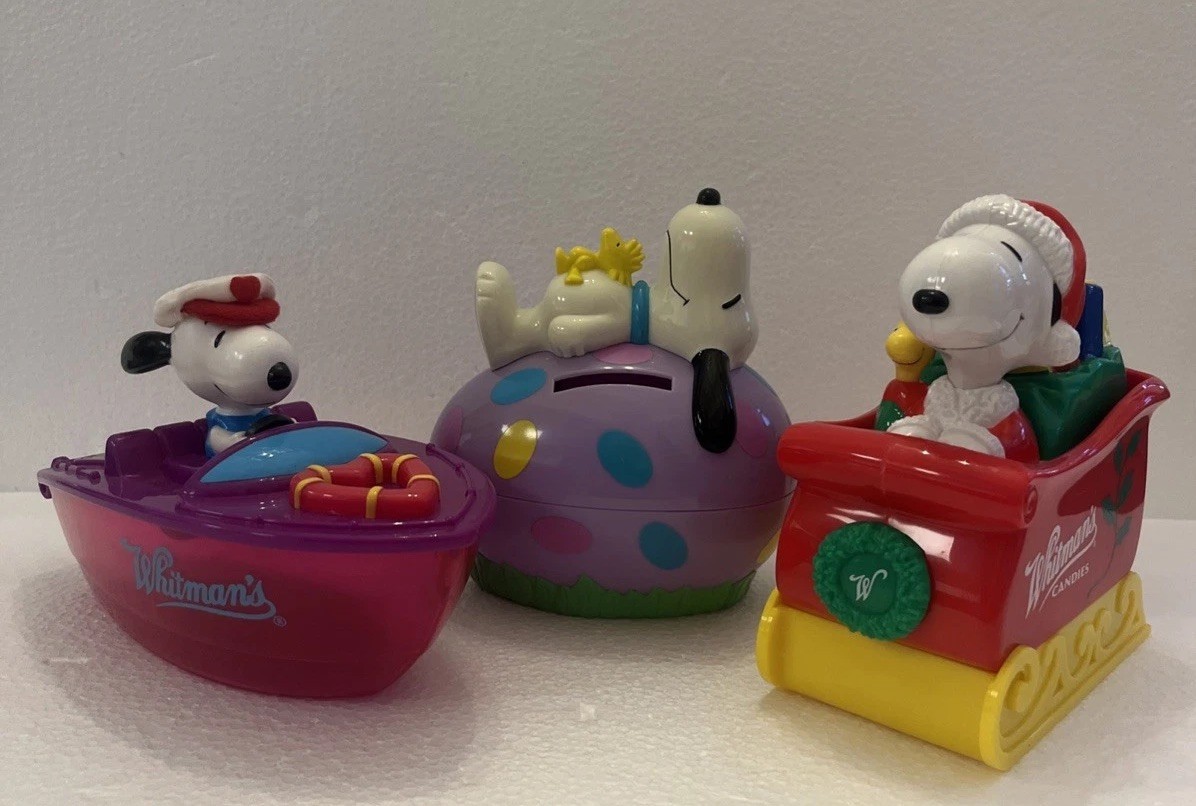 Peanuts VTG Whitman\'s Snoopy Woodstock Christmas Sleigh, Easter Egg Bank & Boat