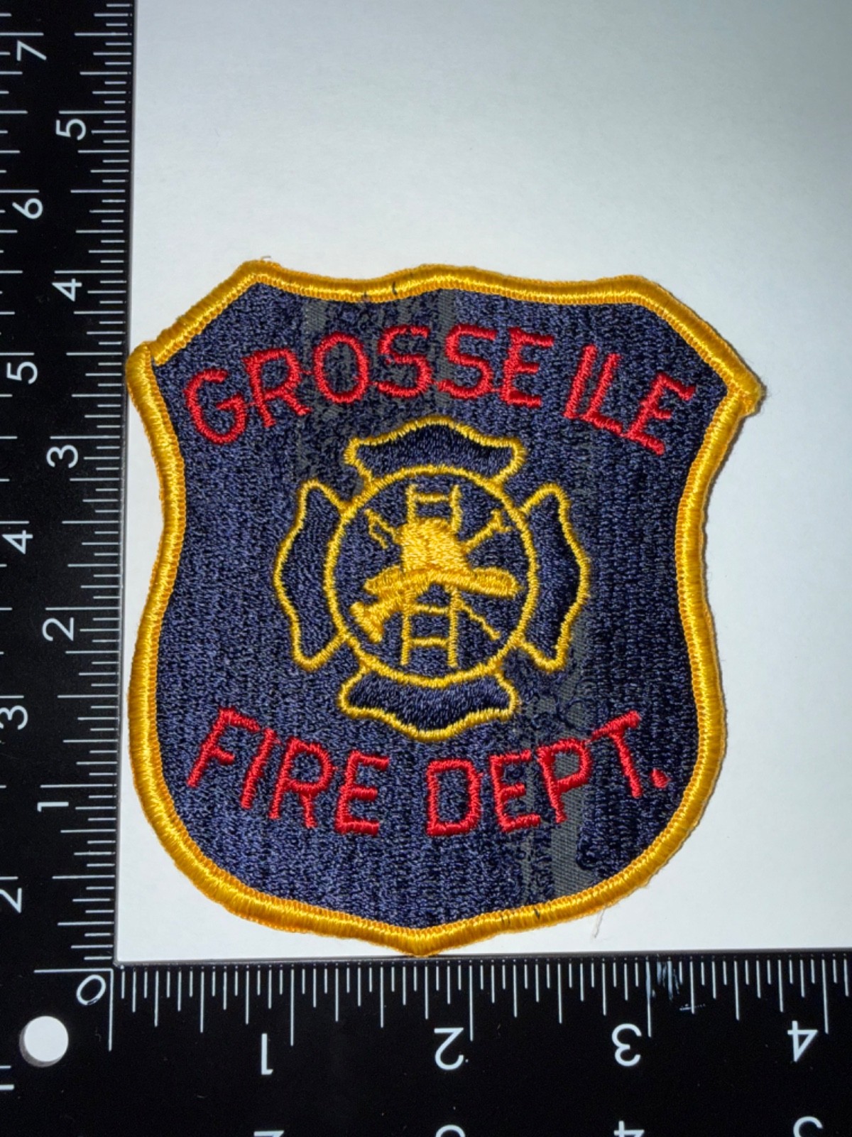Grosse Ile Michigan MI Fire Department Shoulder Patch Obsolete See Photos
