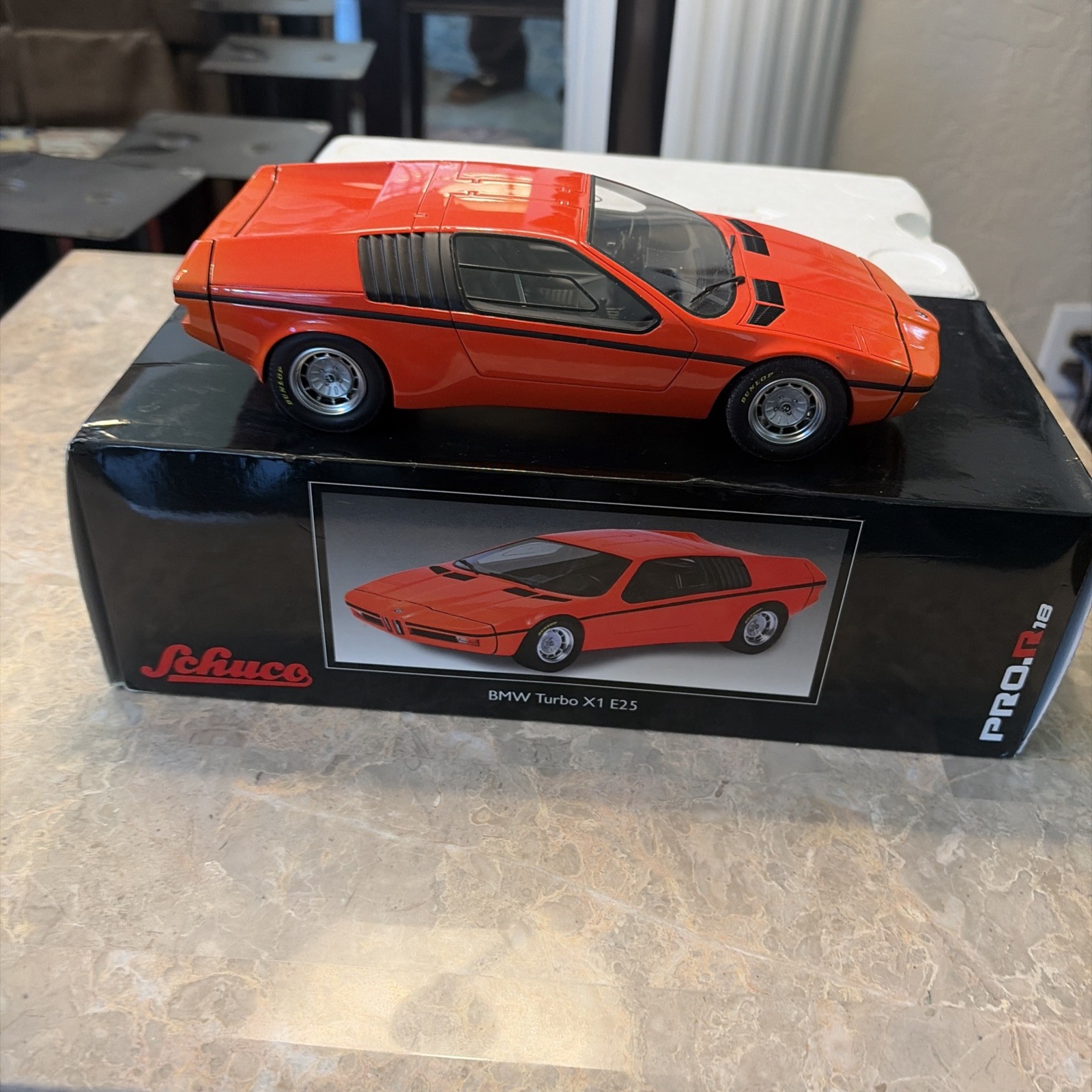 BMW Turbo X1 E25 model 1/18 size by Schuco