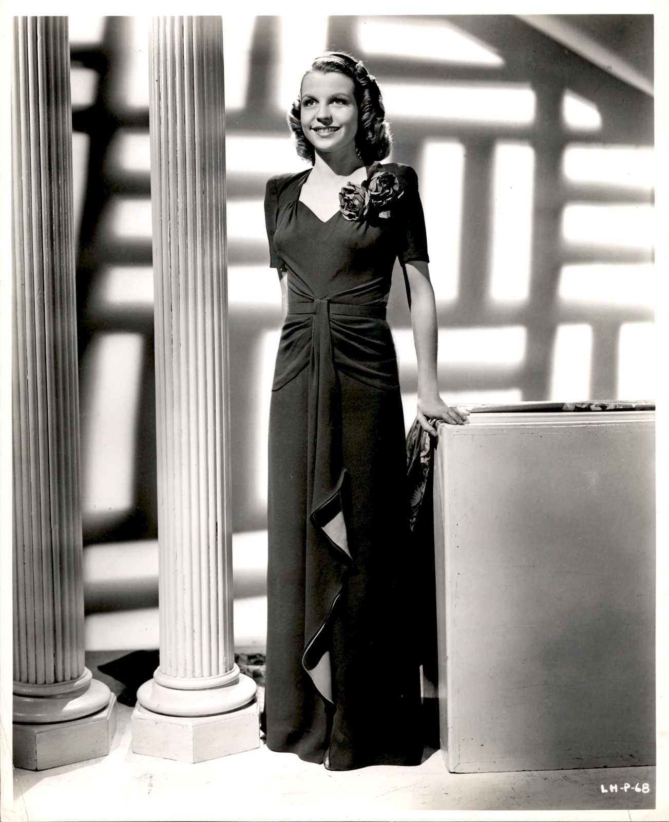 CGE45 Original Photo BETTY FIELD GLAMOUR SHOT ELEGANT 1940s ACTRESS PORTRAIT