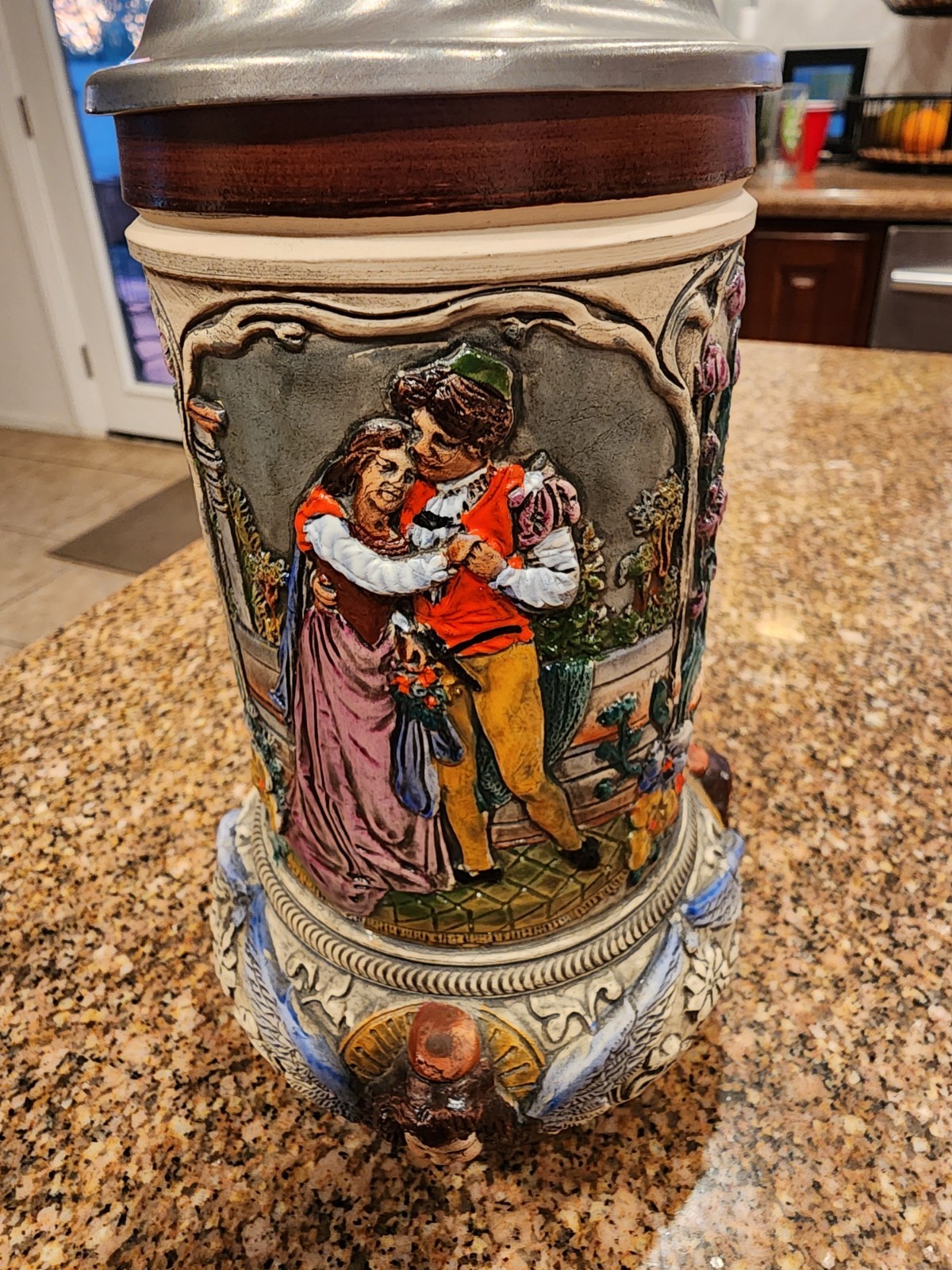 ALWE Wedding Bride and Groom Pewter Lid Figurine Beer Stein ALWE Wedding Bride and Groom Pewter Lid Figurine Beer Stein