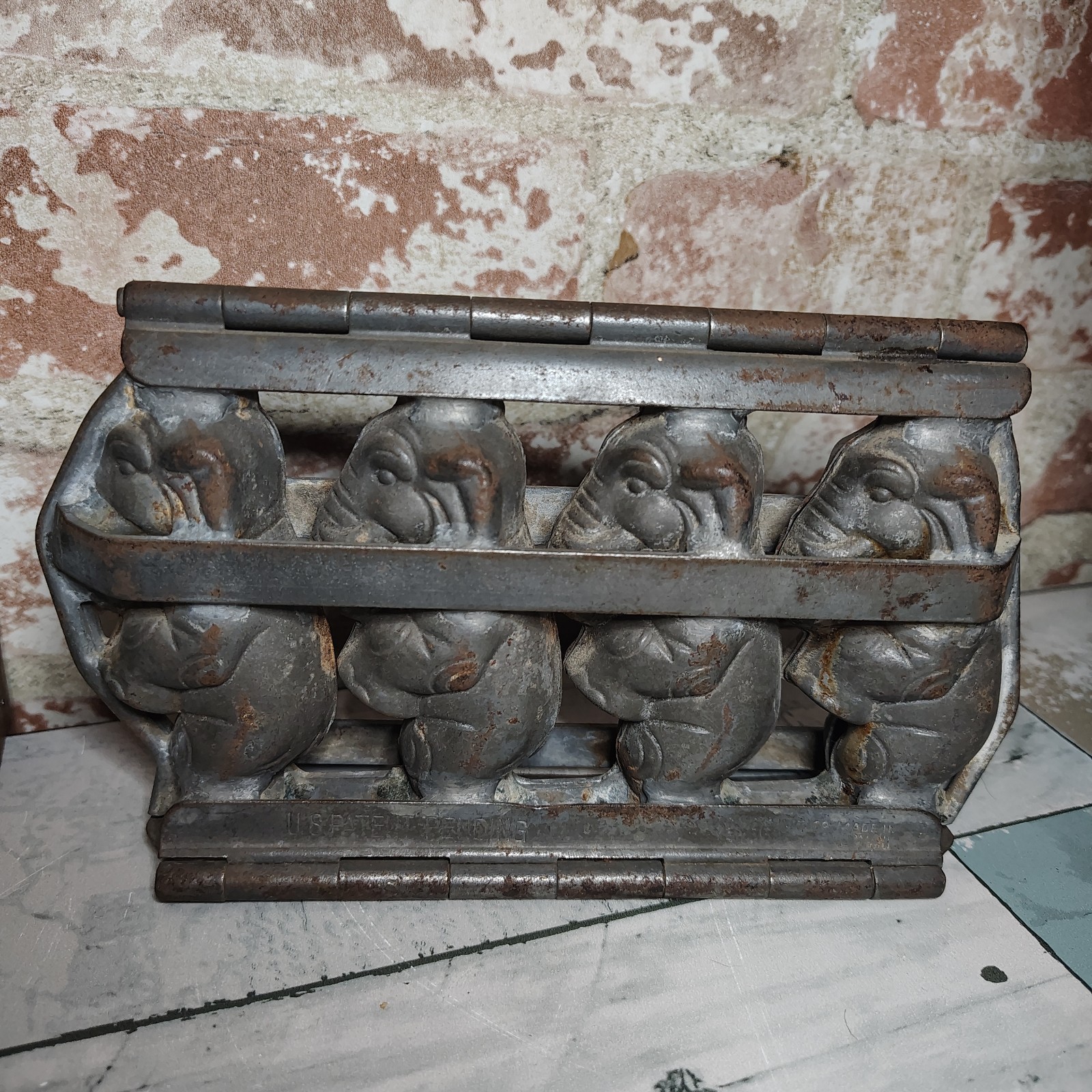 Antique Anton Reiche AG Dresdon Hinged Circus Elephants Chocolate Mold #26416