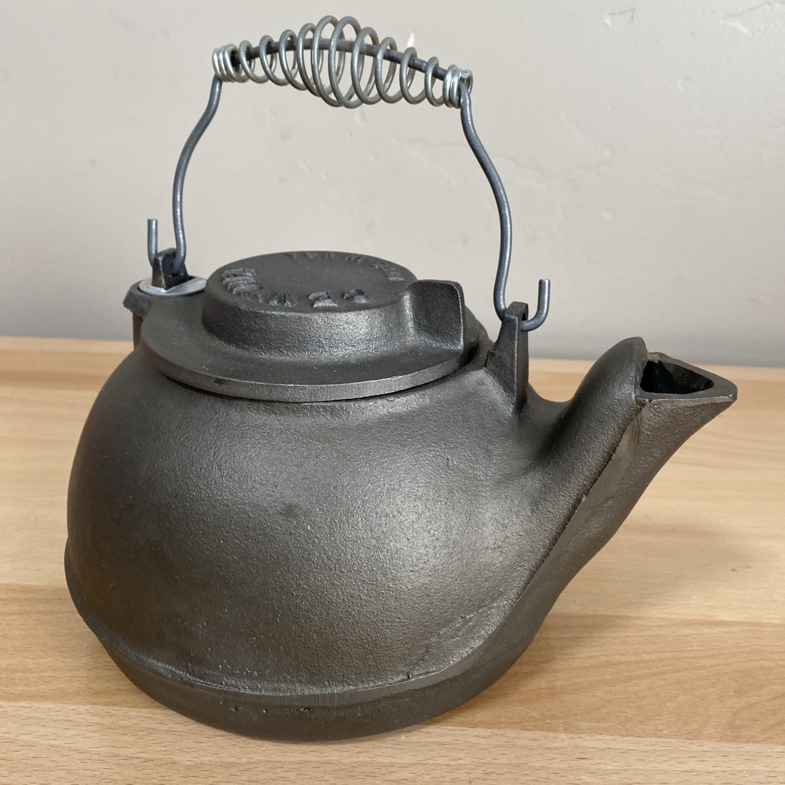 VTG BSR Century USA Cast Iron Tea Pot Kettle Swivel Lid Wire Handle Camp Stove