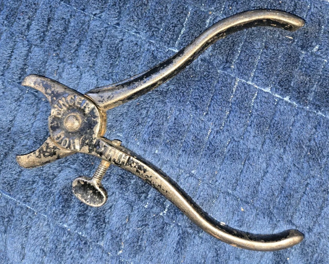 Antique Hills HOG RINGER PLIERS -  Pat\'d 1872 - Farmer\'s Swine Tool