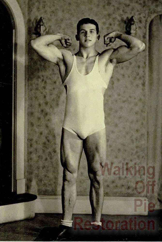 Young 1940s Body Builder at home gay man\'s collection 4x6 mid 20th Century