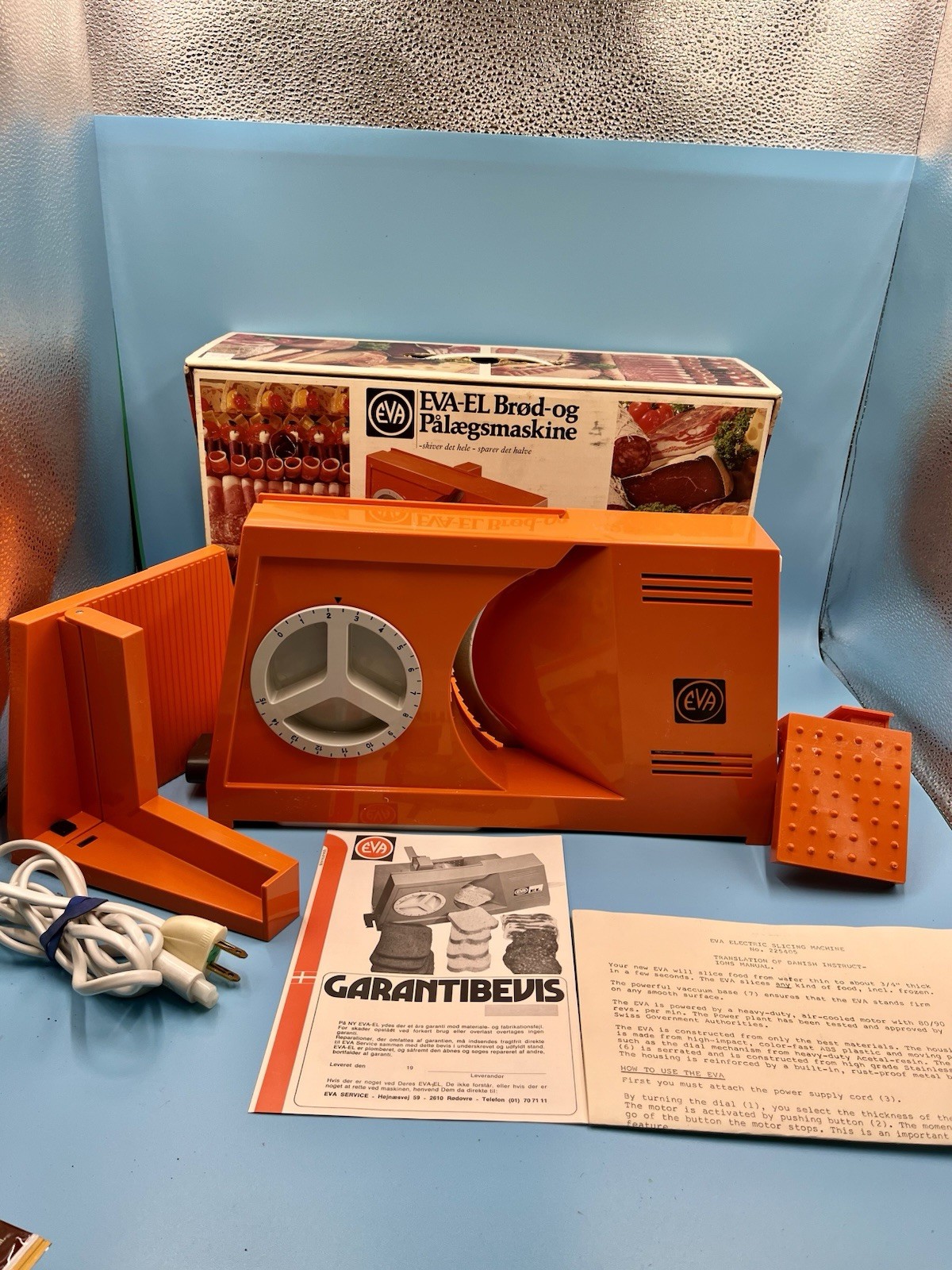 New Old Stock EVA - El Bread / Deli Slicer from 70s. Electric # 225420 Orange
