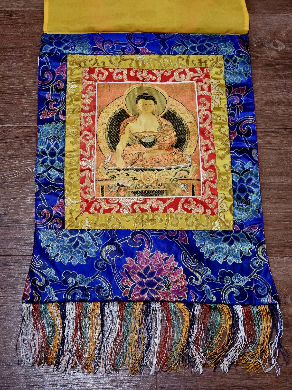 Tibetan Buddhist Thangka Wall Hanging Scroll Shakyamuni Buddha   Brokade 
