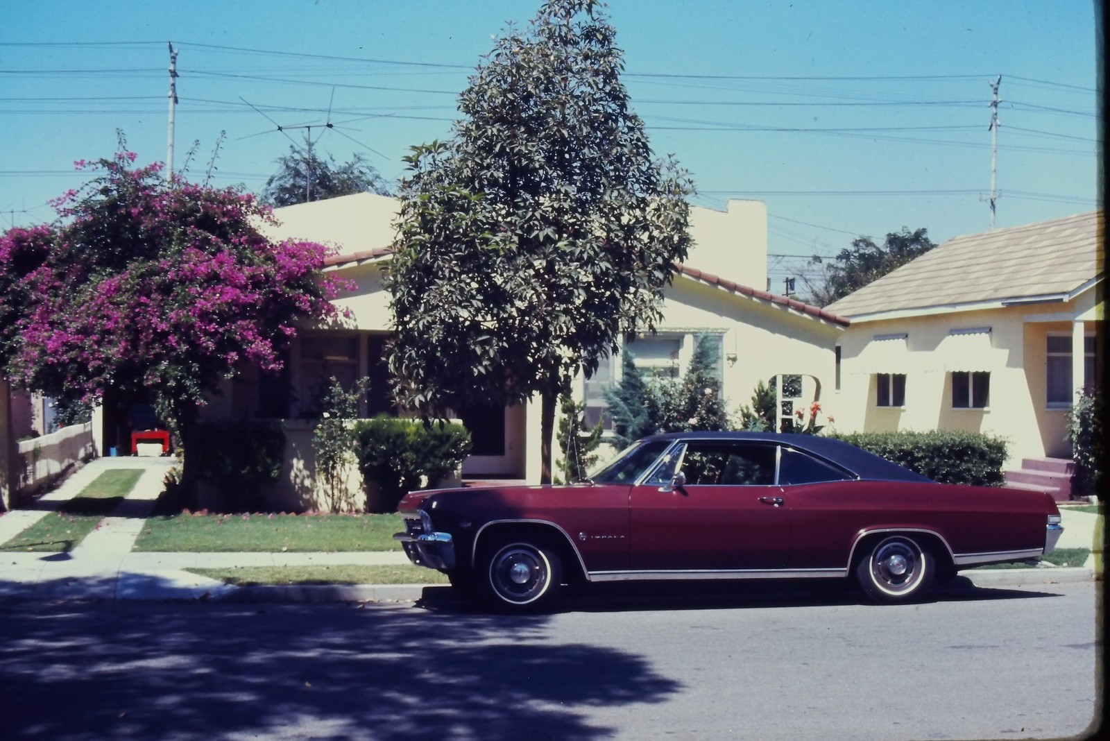 c1960\'s Ektachrome 35mm Slide Chevrolet Impala Hardtop Car Street American Roof c1960\'s Ektachrome 35mm Slide Chevrolet Impala Hardtop Car Street American Roof